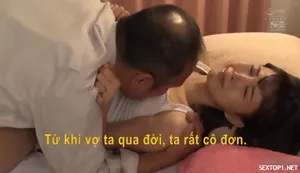 Giúp đỡ em cạnh nhà và được dạy kèm môn "sinh lý"
