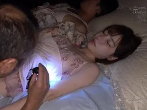 10 điểm cho một người phụ nữ trưởng thành lẳng lơ, nhiều lông và lẳng lơ! Súng xung kích bắn phá rồng hai đầu! Vô số đạo cụ được thử từng cái một, quỳ xuống và bước vào